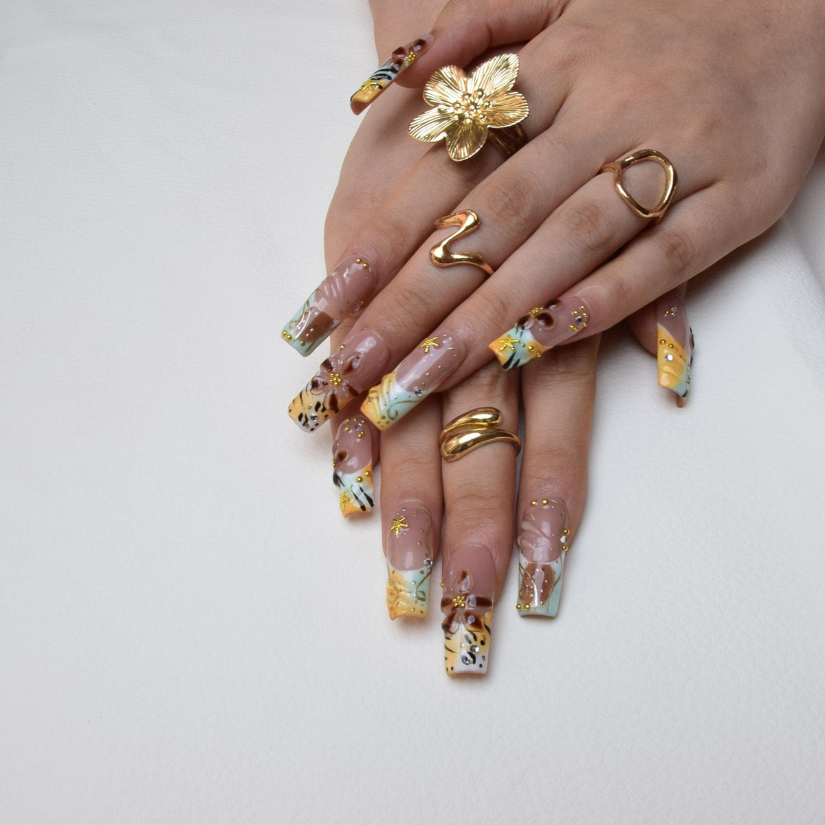 Nailsens Golden Horizon Press-on Nails
