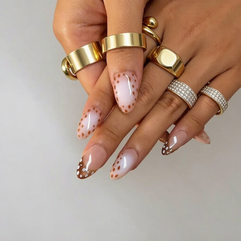 Nailsens Caramel Muse On-Hand Look Press-on Nails
